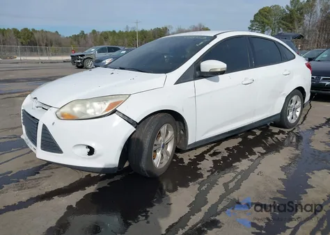 2014 Ford Focus Se z USA, uszkodzony, nr VIN 1FADP3F2XEL455506